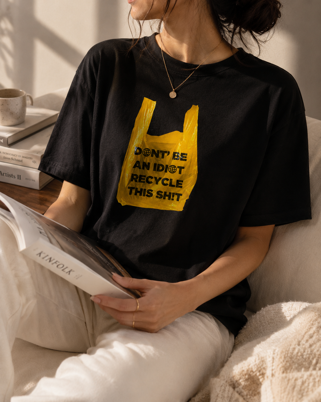 Artistic Eco-friendly Bag Creative Illustration Print Short-sleeved T-shirt